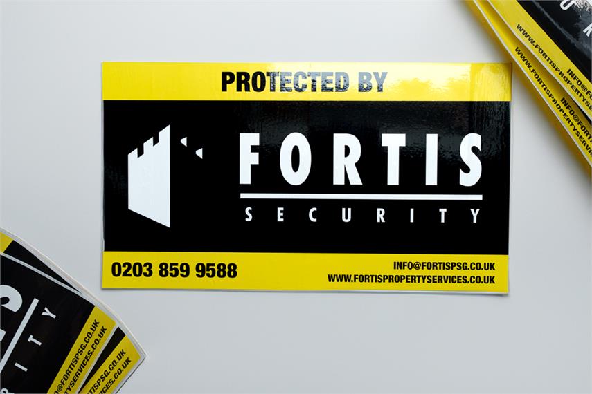 Permanent security Label with strong adhesive by Fortis